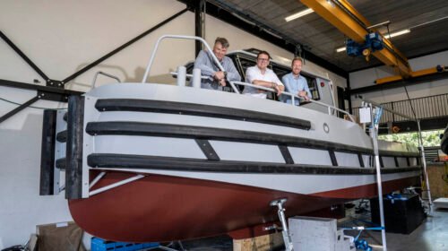 Lightweight Work Boats Have Electric Propulsion