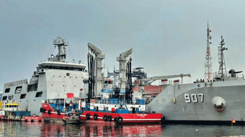 KRI Bontang Delivering Fuel to Sumatra